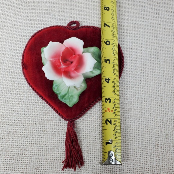 Corduroy heart capodimonte porcelain heart rose petal flower romantic Victorian - Picture 3 of 5